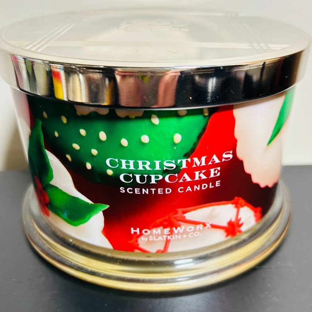 HomeWorx by Slatkin Christmas Cupcake 4-Wick 18oz Candle NEW